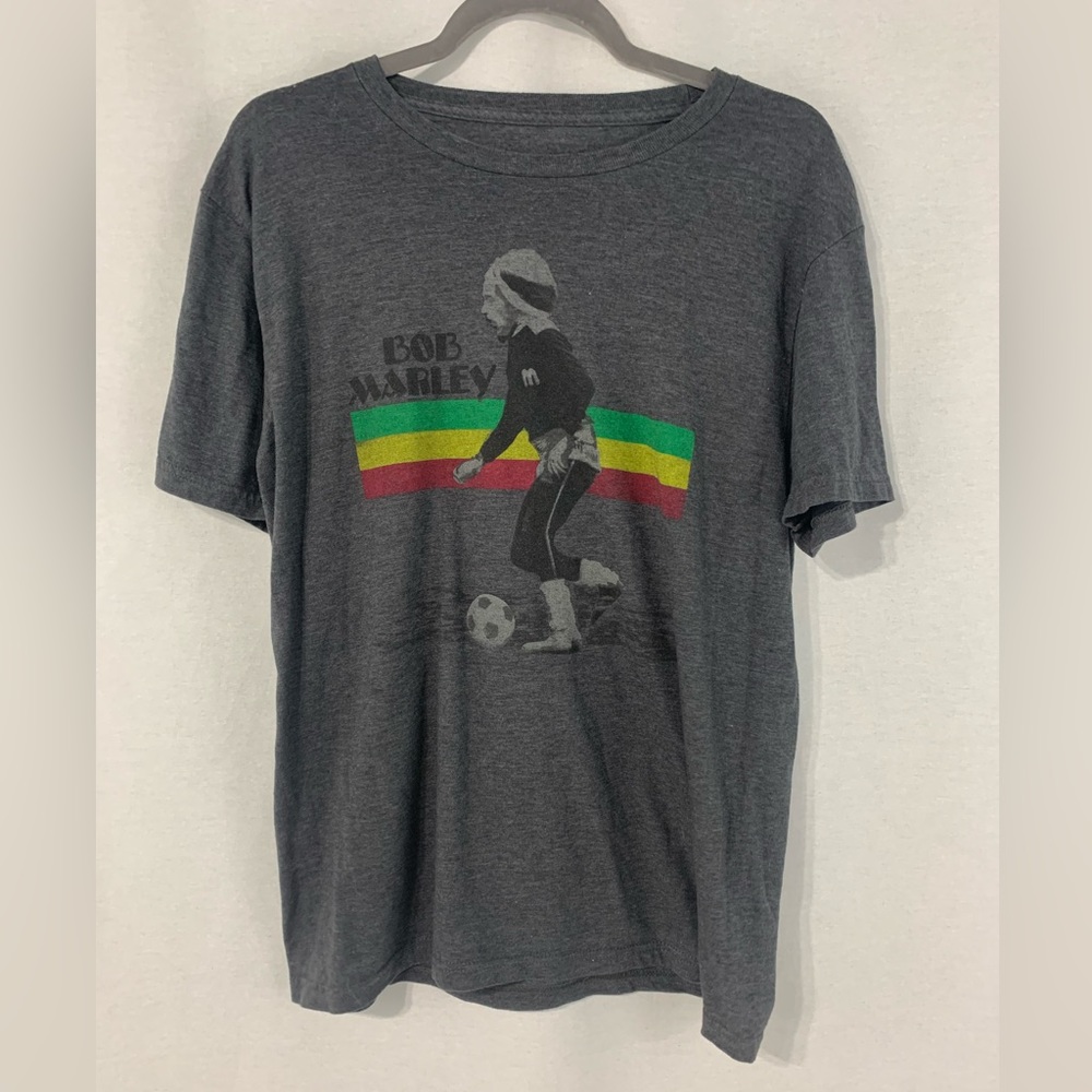 Bob Marley T-Shirt. Men’s size Large. Great condition